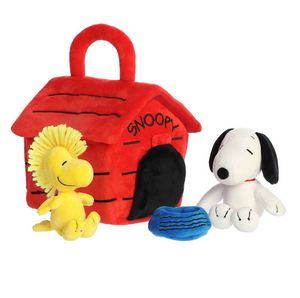 Peanuts: Snoopy's Dog House Playset